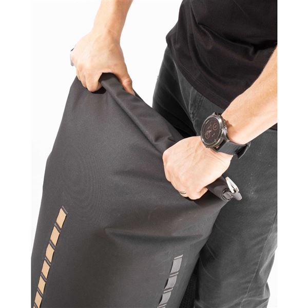 Hiko NOMAD suchý batoh