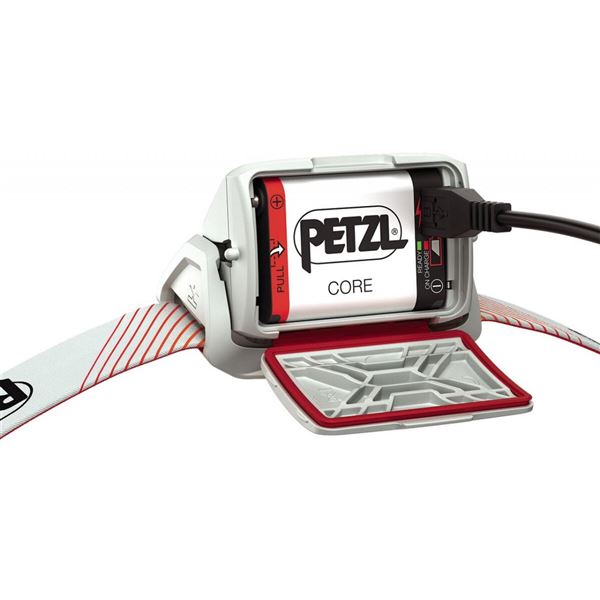 Petzl Actik Core Hybrid 2022 čelovka